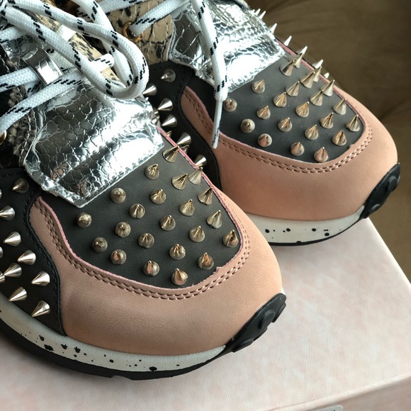 Cape Robbin Blush Spike Sneakers - Picture 3 of 8